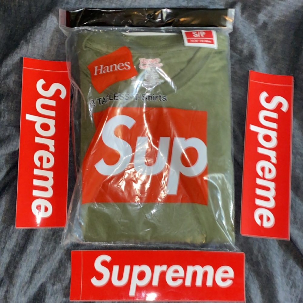 Hanes Olive Green Short Sleeve Tee with Red & White Graphic